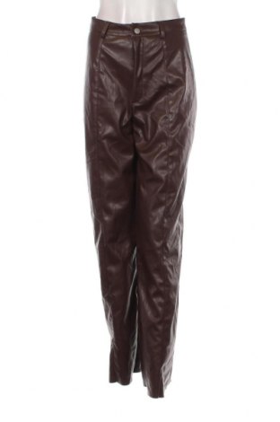 Дамски панталон Charlotte Russe, Размер S, Цвят Кафяв, Цена 15,18 лв.