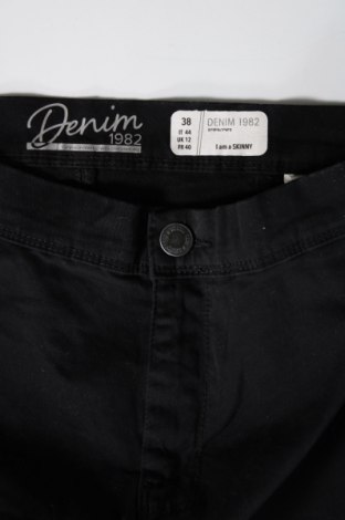 Pantaloni de femei Denim 1982, Mărime M, Culoare Negru, Preț 27,66 Lei