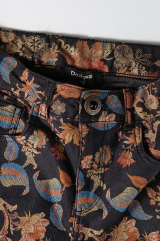 Damenhose Desigual, Größe S, Farbe Mehrfarbig, Preis 34,69 €