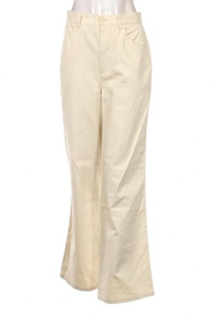 Дамски панталон Edited, Размер M, Цвят Екрю, Цена 18,60 лв.