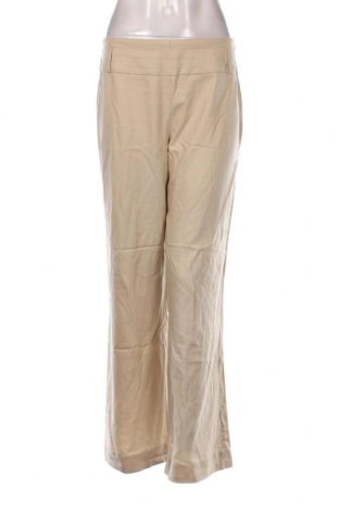 Pantaloni de femei Escada, Mărime M, Culoare Bej, Preț 302,12 Lei