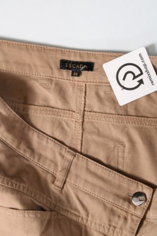 Дамски панталон Escada, Размер XL, Цвят Бежов, Цена 149,91 лв.