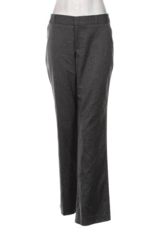 Дамски панталон Esprit, Размер L, Цвят Сив, Цена 32,55 лв.