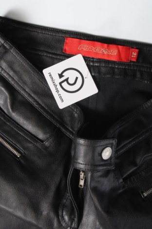 Γυναικείο παντελόνι Fishbone, Μέγεθος XL, Χρώμα Μαύρο, Τιμή 7,18 €