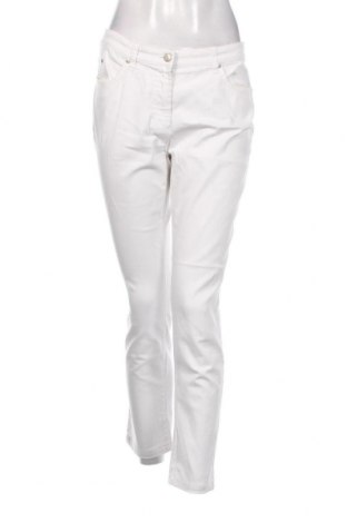 Дамски панталон Gerry Weber, Размер L, Цвят Бял, Цена 68,02 лв.