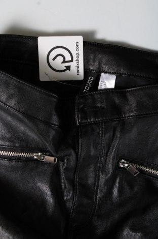 Dámské kalhoty  H&M Divided, Velikost M, Barva Černá, Cena  116,00 Kč