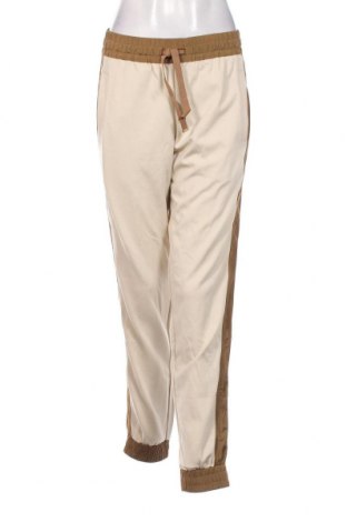 Дамски панталон Herno, Размер M, Цвят Бежов, Цена 152,88 лв.