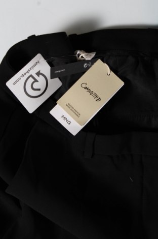 Γυναικείο παντελόνι Mango, Μέγεθος L, Χρώμα Μαύρο, Τιμή 9,92 €