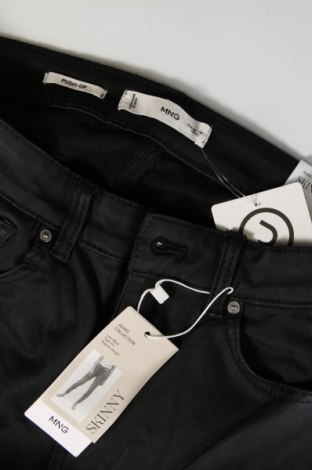 Pantaloni de femei Mango, Mărime M, Culoare Negru, Preț 53,19 Lei