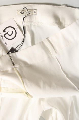 Γυναικείο παντελόνι Nly One, Μέγεθος M, Χρώμα Λευκό, Τιμή 12,57 €