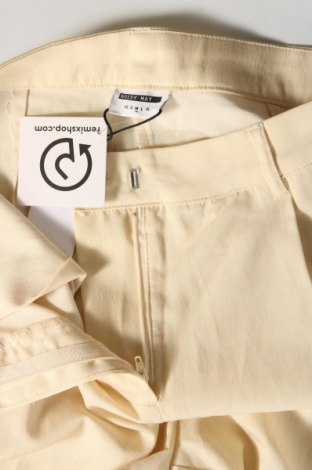 Pantaloni de femei Noisy May, Mărime M, Culoare Bej, Preț 51,45 Lei