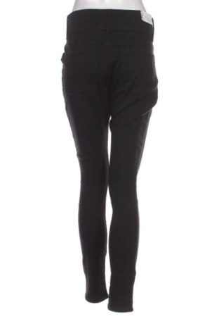 Дамски панталон ONLY, Размер XL, Цвят Черен, Цена 27,90 лв.