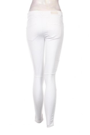 Damenhose ONLY, Größe S, Farbe Weiß, Preis 10,55 €