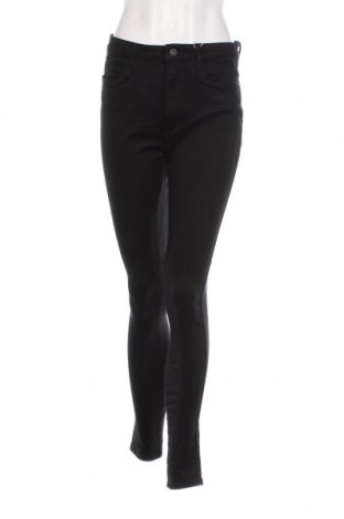 Дамски панталон ONLY, Размер L, Цвят Черен, Цена 9,92 лв.