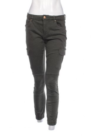 Pantaloni de femei ONLY, Mărime L, Culoare Verde, Preț 203,95 Lei
