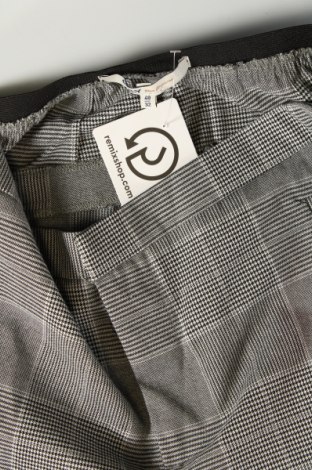 Дамски панталон ONLY, Размер M, Цвят Сив, Цена 8,91 лв.