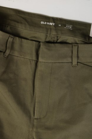 Дамски панталон Old Navy, Размер M, Цвят Зелен, Цена 18,60 лв.