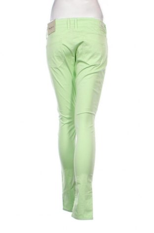 Дамски панталон Pepe Jeans, Размер M, Цвят Зелен, Цена 74,89 лв.