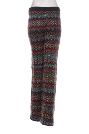 Pantaloni de femei Pull&Bear, Mărime L, Culoare Multicolor, Preț 33,39 Lei