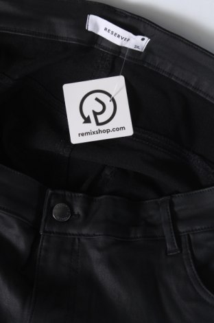 Damenhose Reserved, Größe 3XL, Farbe Schwarz, Preis € 15,00