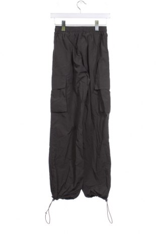 Дамски панталон SHEIN, Размер XS, Цвят Сив, Цена 15,65 лв.