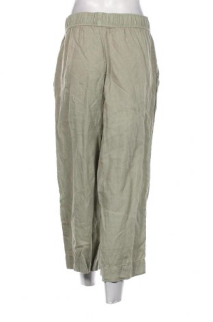 Дамски панталон Tahari, Размер M, Цвят Зелен, Цена 47,50 лв.