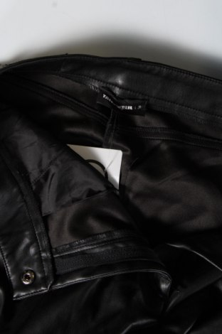 Dámské kalhoty  Tally Weijl, Velikost M, Barva Černá, Cena  106,00 Kč