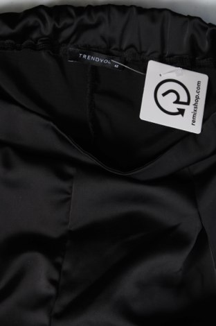 Pantaloni de femei Trendyol, Mărime L, Culoare Negru, Preț 104,73 Lei