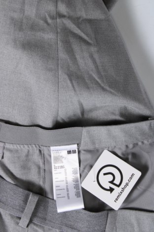 Дамски панталон Uniqlo, Размер XL, Цвят Сив, Цена 16,40 лв.
