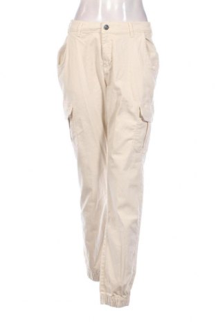 Дамски панталон Urban Classics, Размер M, Цвят Екрю, Цена 30,80 лв.