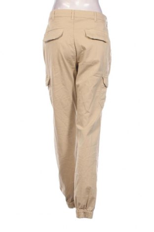Дамски панталон Urban Classics, Размер M, Цвят Бежов, Цена 16,94 лв.