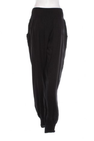 Pantaloni de femei Urban Classics, Mărime L, Culoare Negru, Preț 253,29 Lei