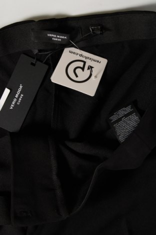 Γυναικείο παντελόνι Vero Moda, Μέγεθος 3XL, Χρώμα Μαύρο, Τιμή 31,96 €