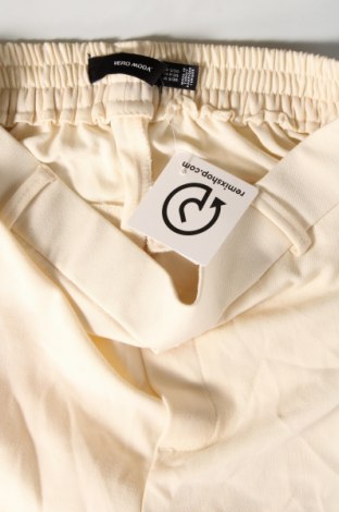 Дамски панталон Vero Moda, Размер S, Цвят Екрю, Цена 27,00 лв.