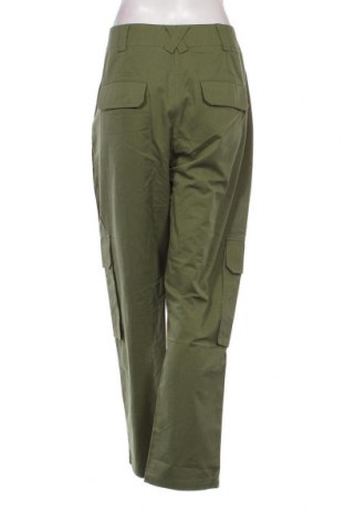 Дамски панталон Warehouse, Размер XL, Цвят Зелен, Цена 32,55 лв.