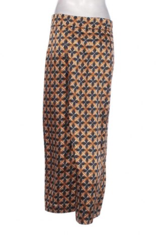 Дамски панталон Zara, Размер L, Цвят Многоцветен, Цена 27,37 лв.