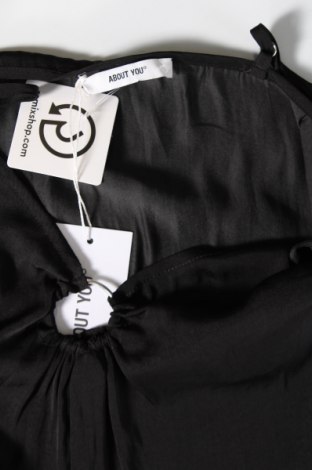 Γυναικείο αμάνικο μπλουζάκι About You, Μέγεθος M, Χρώμα Μαύρο, Τιμή 15,98 €