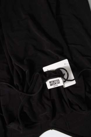 Γυναικείο αμάνικο μπλουζάκι Mtwtfss Weekday, Μέγεθος M, Χρώμα Μαύρο, Τιμή 6,00 €