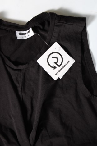 Γυναικείο αμάνικο μπλουζάκι Noisy May, Μέγεθος M, Χρώμα Μαύρο, Τιμή 3,14 €