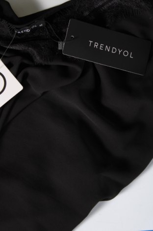 Γυναικείο αμάνικο μπλουζάκι Trendyol, Μέγεθος L, Χρώμα Μαύρο, Τιμή 15,98 €
