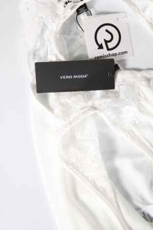 Γυναικείο αμάνικο μπλουζάκι Vero Moda, Μέγεθος XS, Χρώμα Λευκό, Τιμή 3,20 €