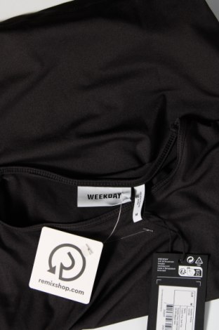 Γυναικείο αμάνικο μπλουζάκι Weekday, Μέγεθος M, Χρώμα Μαύρο, Τιμή 3,71 €