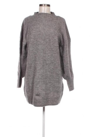 Дамски пуловер, Размер S, Цвят Сив, Цена 13,34 лв.