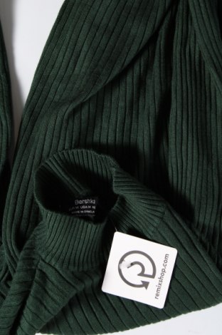 Damenpullover Bershka, Größe M, Farbe Grün, Preis 9,28 €