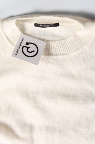 Дамски пуловер Bruuns Bazaar, Размер M, Цвят Бял, Цена 84,00 лв.