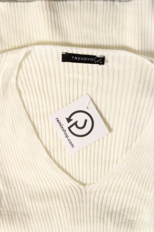 Дамски пуловер Trendyol, Размер M, Цвят Бял, Цена 18,86 лв.