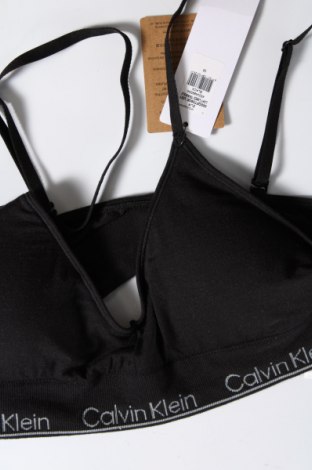 Дамски спортен топ Calvin Klein, Размер M, Цвят Черен, Цена 77,00 лв.