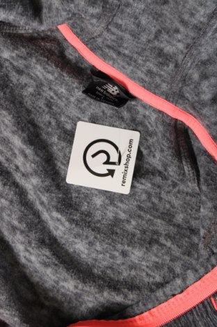 Damen Sweatshirt New Balance, Größe L, Farbe Grau, Preis 30,06 €