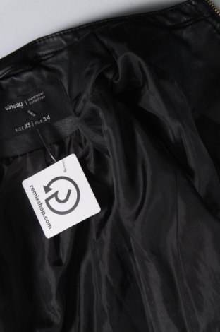 Γυναικείο δερμάτινο μπουφάν Sinsay, Μέγεθος XS, Χρώμα Μαύρο, Τιμή 13,50 €