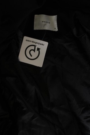 Дамско палто Pigalle by ONLY, Размер M, Цвят Черен, Цена 19,20 лв.